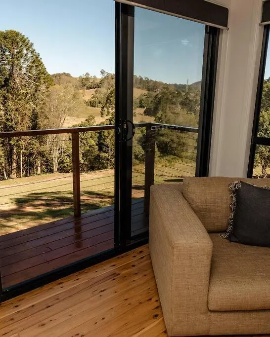 Hinterland Escape With Views And Creek Frontage Villa Obi Obi