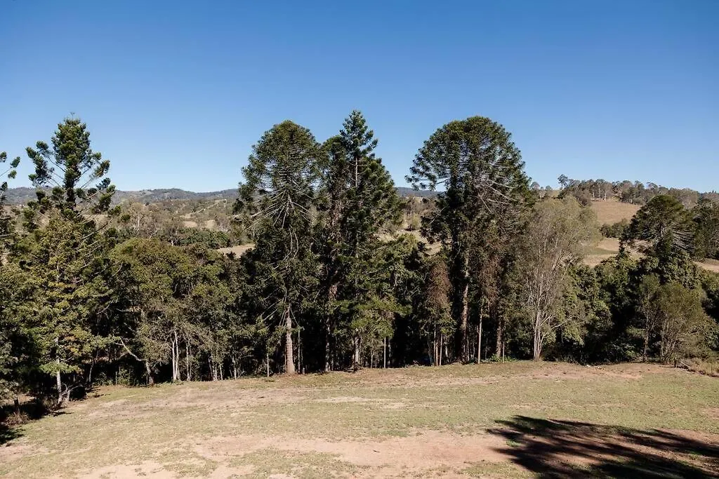 Villa Hinterland Escape With Views And Creek Frontage Obi Obi 0*,